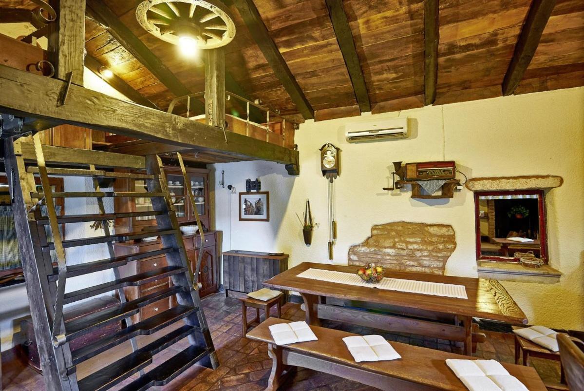 Stara Hiža in Sveti Petar u Šumi  Villa Exteriör bild