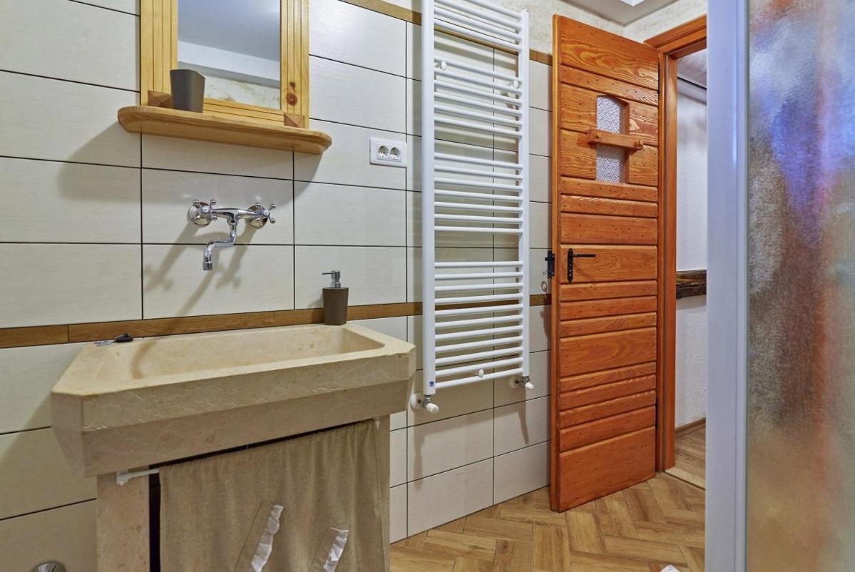Stara Hiža in Sveti Petar u Šumi  Villa Exteriör bild