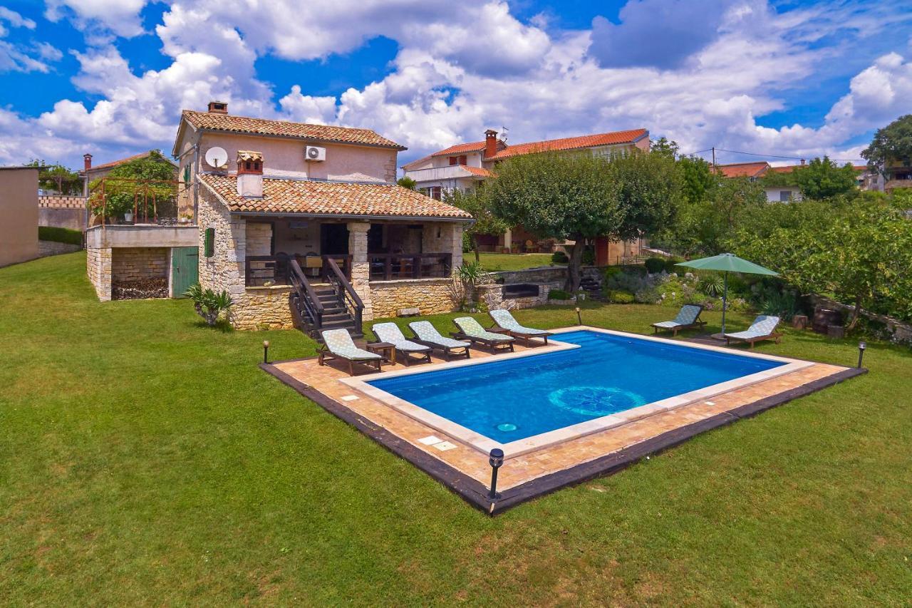 Stara Hiža in Sveti Petar u Šumi  Villa Exteriör bild